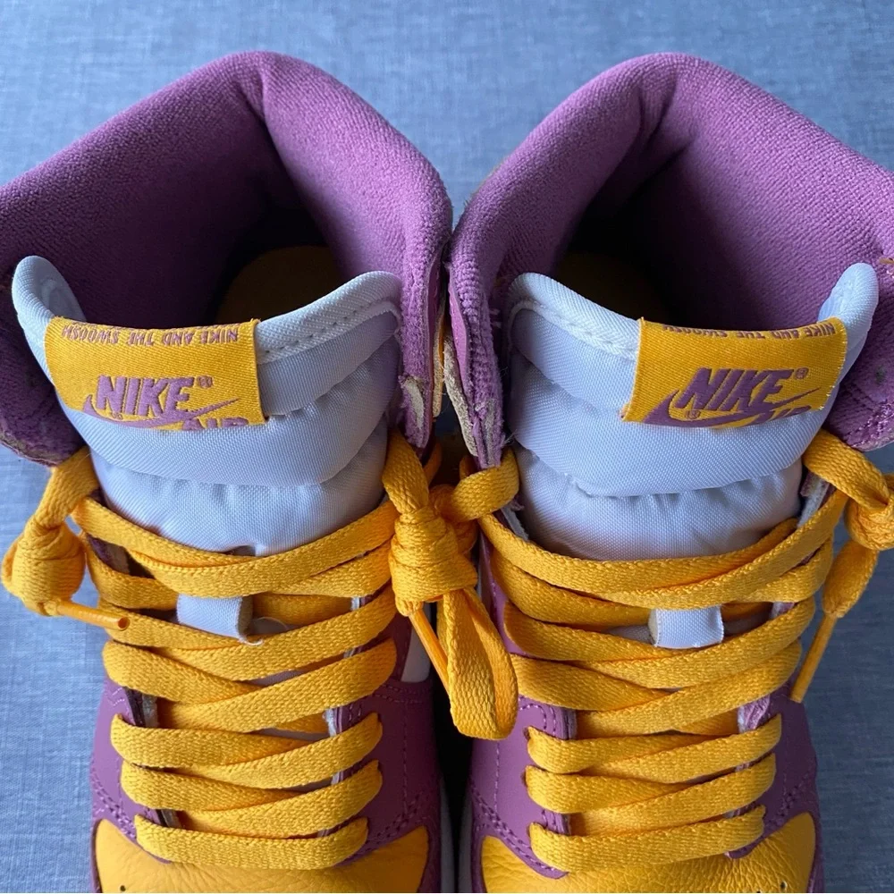 Nike | Air Jordan 1 Retro High OG "Brotherhood" sneakers - Picture 10 of 16